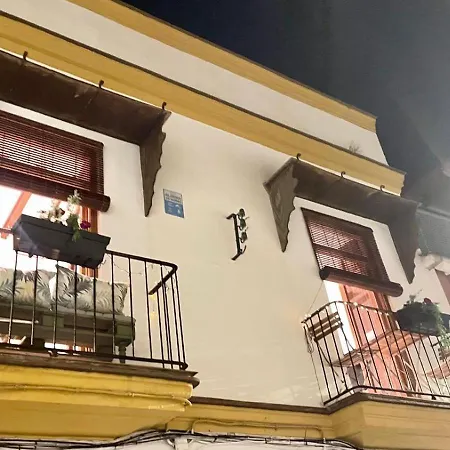 Bodegas De Cazon Barrio San Miguel * 赫雷斯