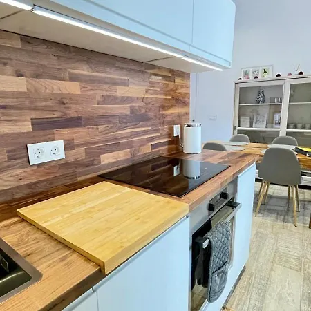 Bodegas De Cazon Barrio San Miguel * Jerez de la Frontera