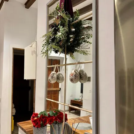 Bodegas De Cazón Barrio San Miguel * Jerez de la Frontera