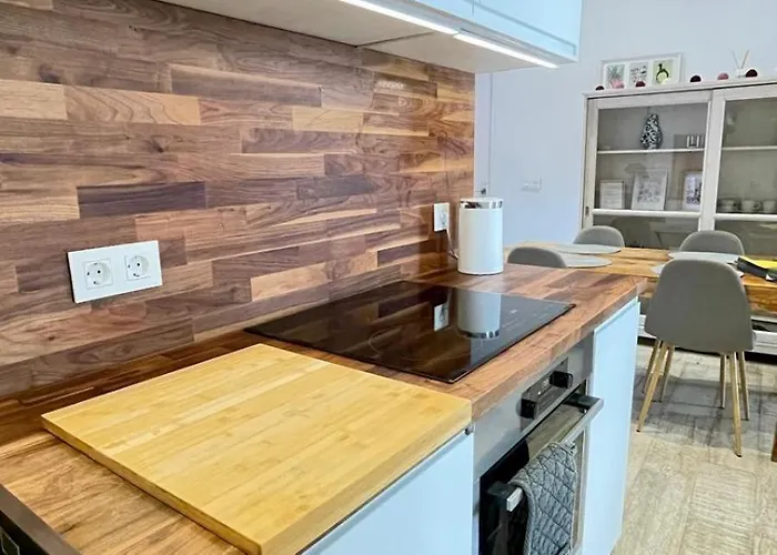 Bodegas De Cazon Barrio San Miguel * Jerez de la Frontera